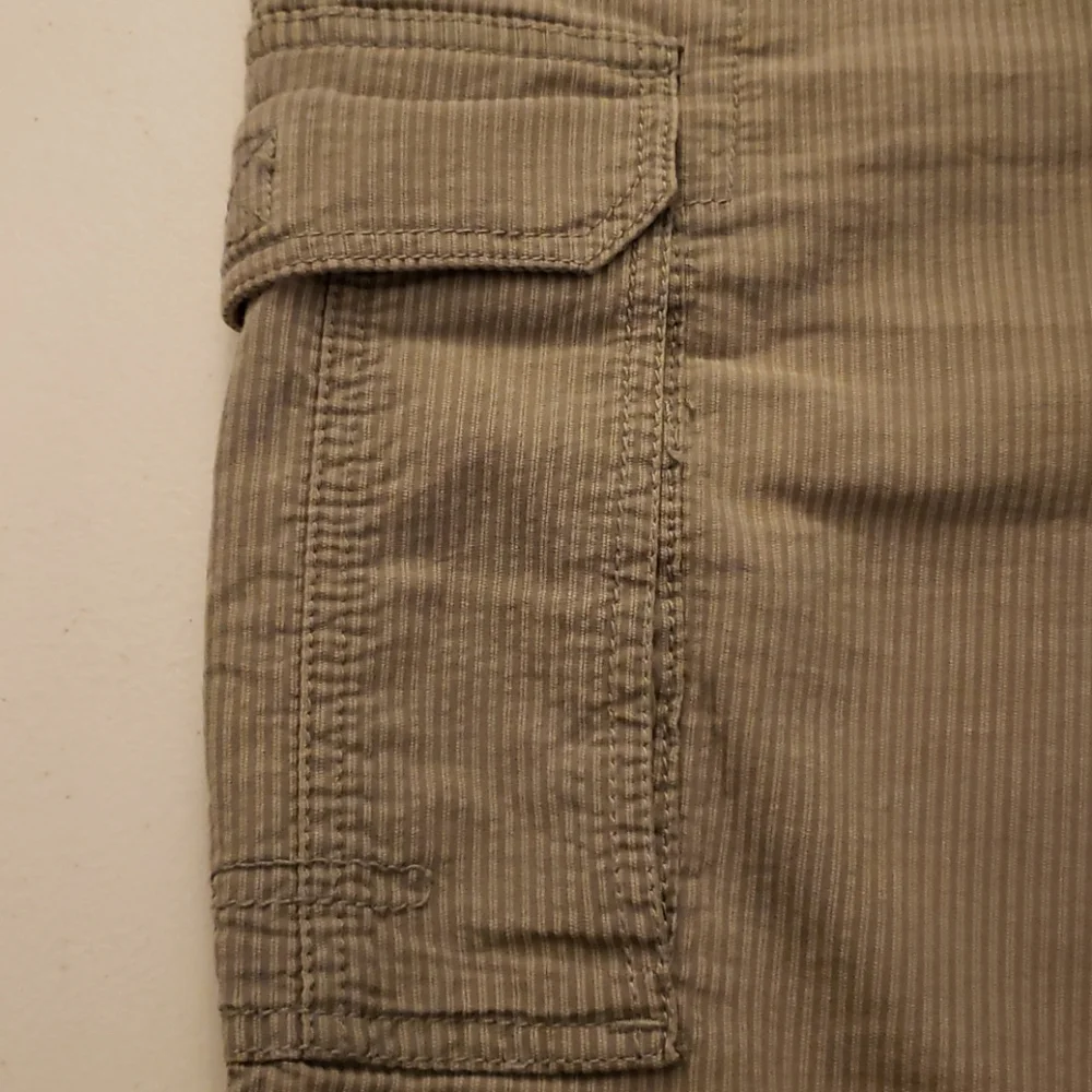 IZOD MOSS Cargo Pockets Size 42‎